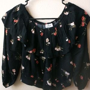 Hollister Off the Shoulder Crop Long Sleeve